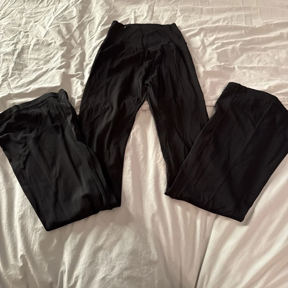 Aerie Black Flared Leggings - Picture 5 of 8
